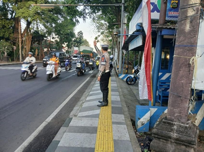 Satlantas Polres Jembrana Gelar Pos Harian Pagi, Pastikan Lalu Lintas Lancar dan Aman