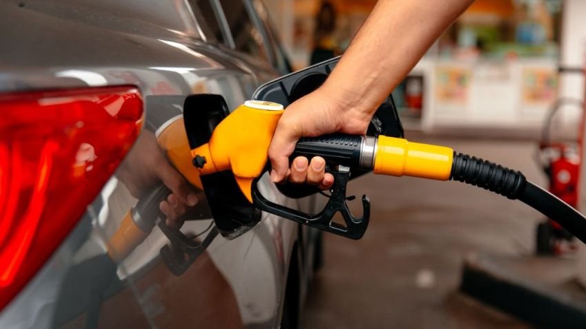 Harga BBM Pertamina Hari Ini, Sabtu 30 Agustus 2025: Pertamax Turun, Dexlite Naik