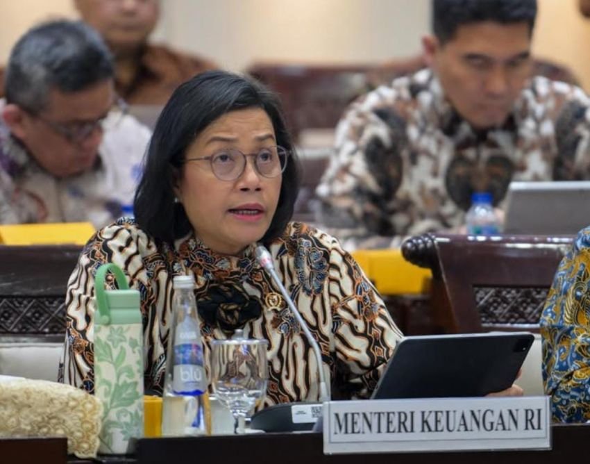 Dihujani Pertanyaan Soal Pemotongan Anggaran & Kenaikan Pajak, Sri Mulyani Bungkam