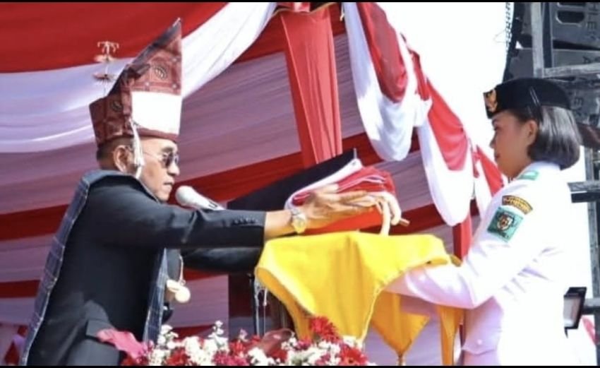 Bupati Simalungun Pimpin Upacara HUT RI ke-80, Ribuan Warga Saksikan Momen Khidmat dan Atraktif