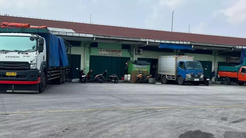 Isu Beras Oplosan, Pedagang di Pasar Induk Cipinang Tutup Toko: Konsumen Anjlok, Perdagangan Lumpuh