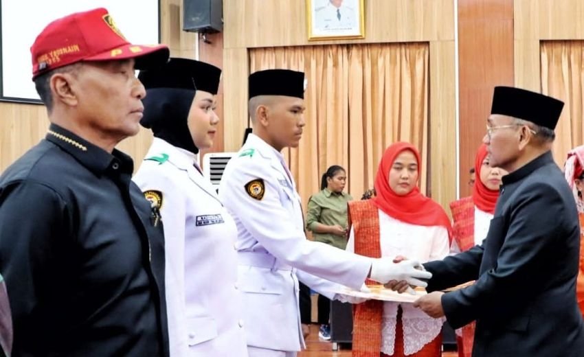 Pemkab Simalungun Lepas Anggota Paskibraka Kembali ke Keluarga