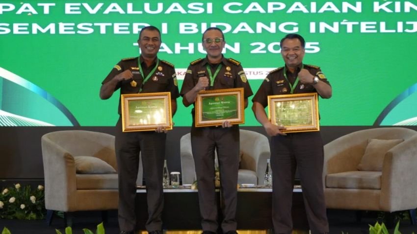 Kejati Sumut Raih Penghargaan Bidang Intelijen Terbaik III se-Indonesia