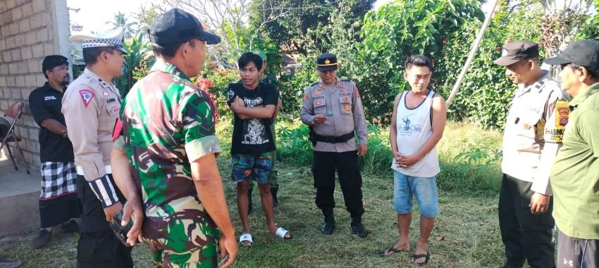 Sinergi TNI-Polri dan Masyarakat Jembrana Jaga Stabilitas Melalui Operasi Yustisi di Desa Gumbrih