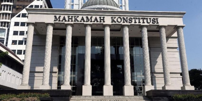 DPR Bela Polisi Isi Jabatan Sipil: Demi ASN yang Akuntabel dan Kompeten