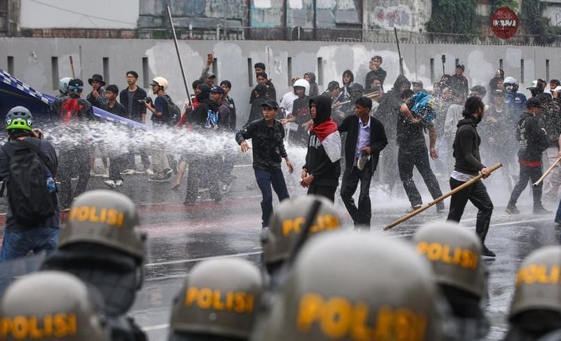 Gelombang Demo Akhir Agustus 2025: Alarm Keadilan dan Jalan Baru Restorasi Bangsa