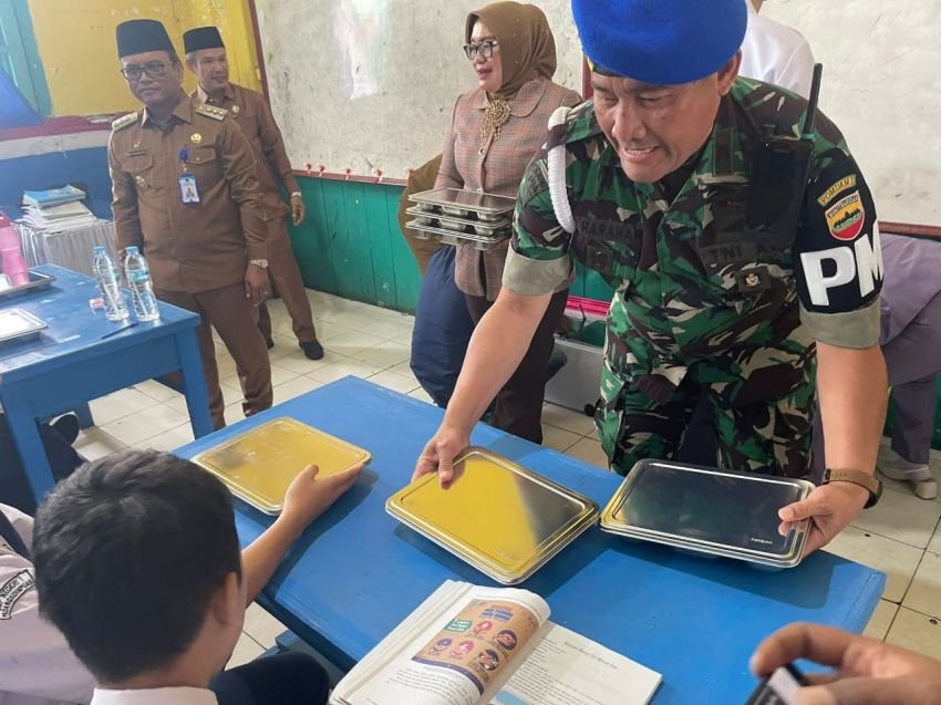 Walikota Padangsidimpuan Launching Program Makanan Bergizi Gratis: 2.829 Siswa Jadi Penerima Manfaat