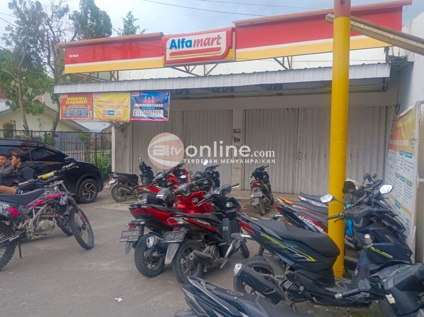 Sejumlah Tempat Usaha Tutup Saat Driver Ojol Demo di Mapolda Sumut