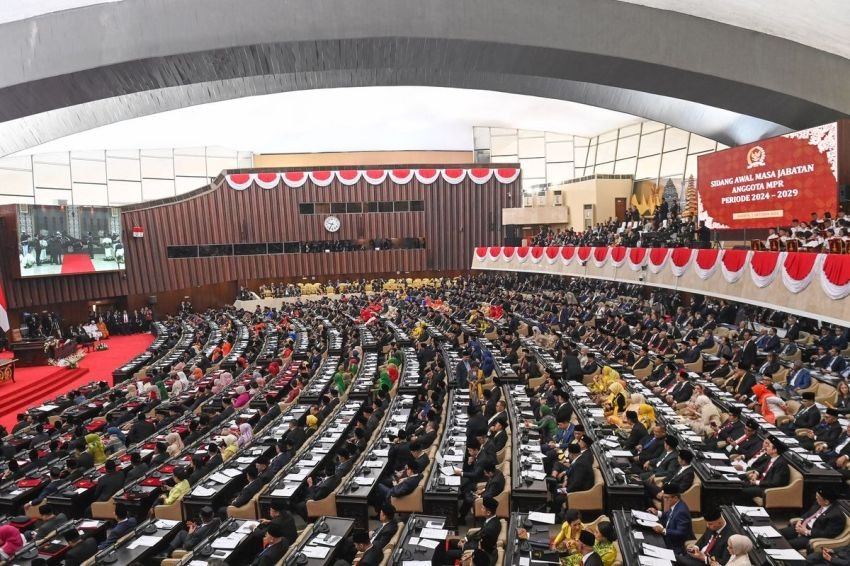 211 Anggota DPR Tak Ungkap Latar Belakang Pendidikan, Perludem Soroti Minimnya Transparansi Pemilu