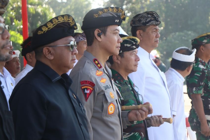 Kapolda Bali Hadiri Apel Gelar Agung Pecalang, Tegaskan Penolakan Tindakan Anarkis di Pulau Dewata