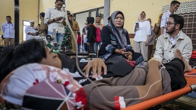 1.035 Siswa Keracunan MBG di Bandung Barat, BGN: Ayam Disimpan 4 Hari Baru Dimasak!