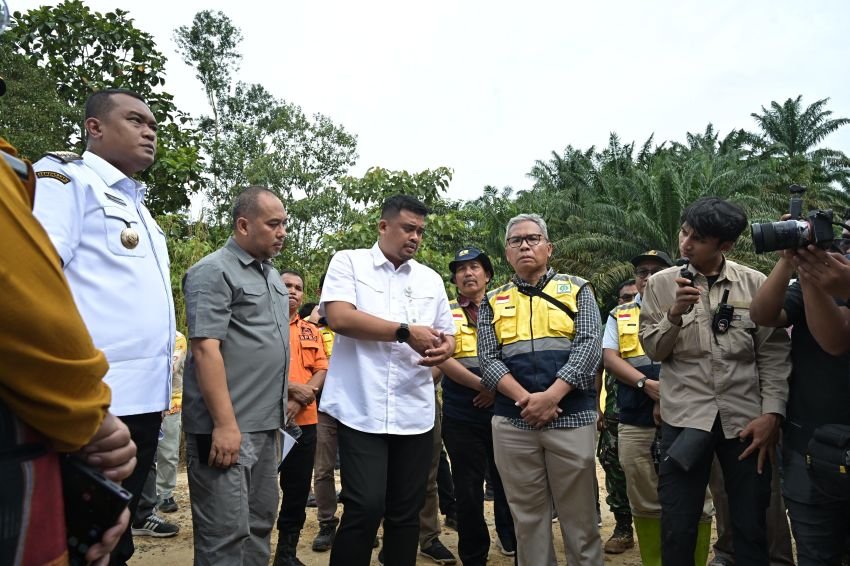 Bobby Nasution Pastikan Jalan Rusak Labura-Toba Diperbaiki Bertahap Mulai Tahun Ini