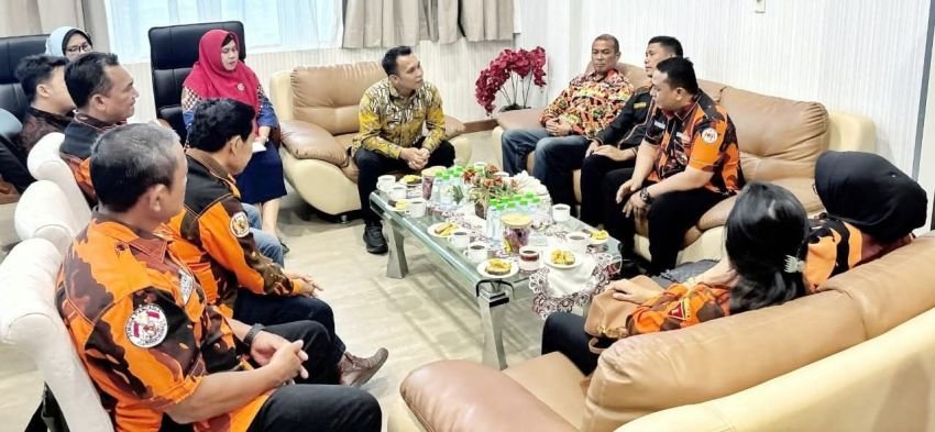 Wabup Simalungun Terima Audiensi Pemuda Pancasila, Ajak Bangun Daerah dengan Semangat Kebersamaan