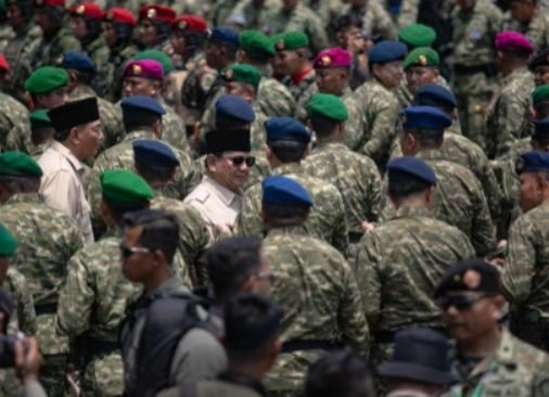 Keluarga Prajurit TNI Gugur HUT ke-80 RI Terima Santunan Rp350 Juta dan Kenaikan Pangkat Luar Biasa