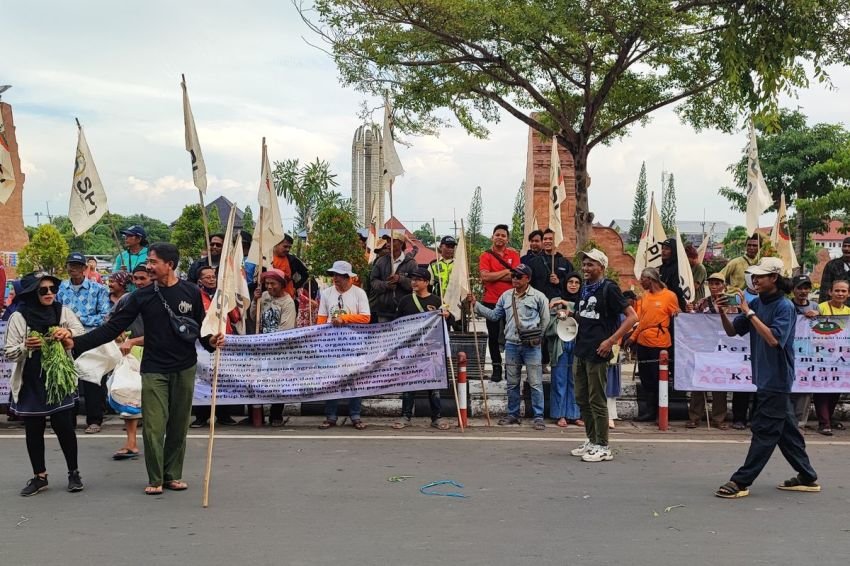Hari Pangan Sedunia 2025, Petani Gelar Aksi di Istana Tuntut Reforma Agraria