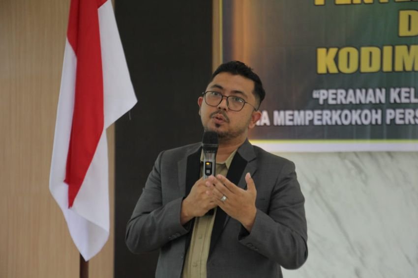DR. Jummaidi Saputra: Media Sosial Kini Jadi Ancaman Nyata bagi Moral Anak Muda Aceh