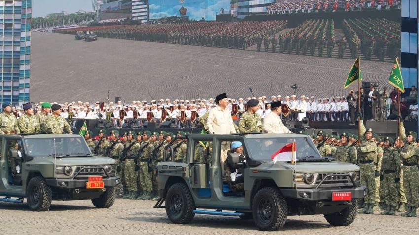 Delapan Dekade Mengabdi, TNI Tetap Dicintai Rakyat