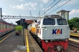 Masih Ada 140 Perlintasan Liar, KAI Jakarta Waspadai Risiko Kecelakaan Kereta Api